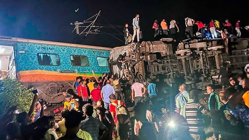 tai nạn tàu hỏa ở miền Đông Ấn Độ