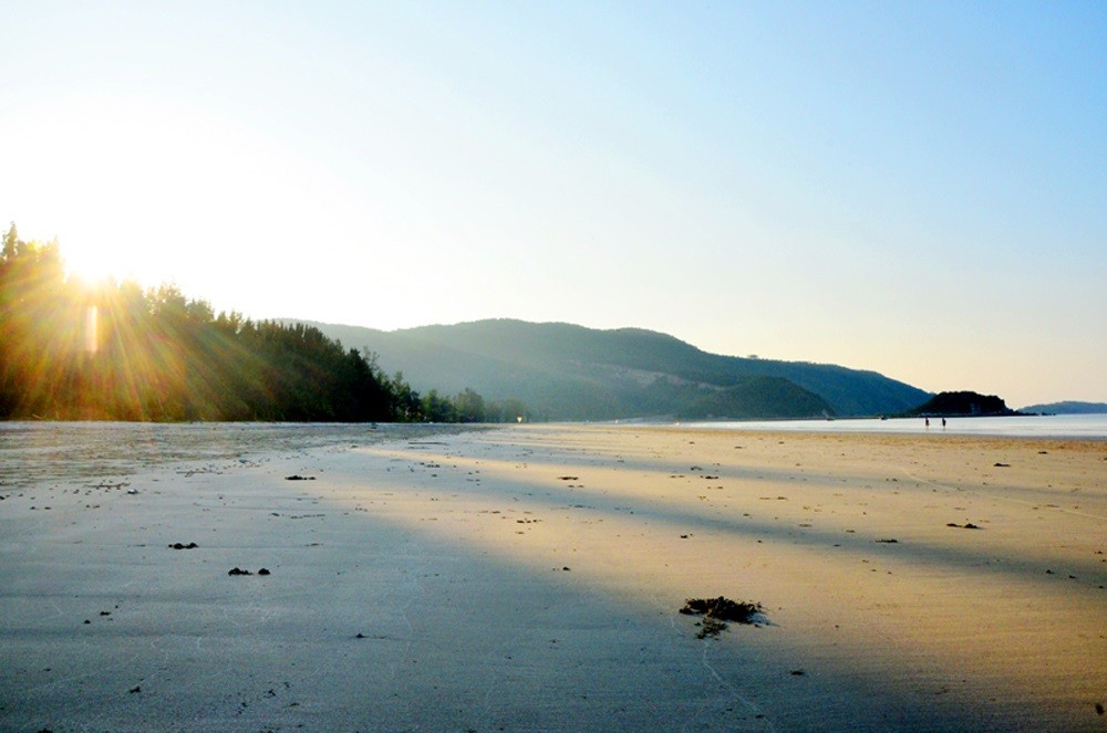 Ngoc Vung Island - ‘Luminescent P.earl Island, a journey to nature. (Photo: vietnamtourism.gov.vn)