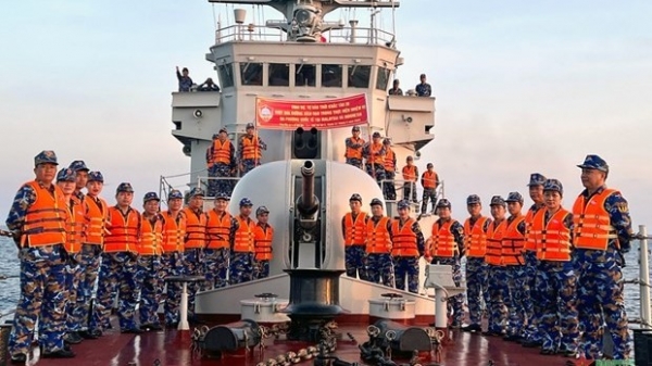 Vietnamese naval ship anchored in Makassar, Sulawesi, joining naval exercise in Indonesia