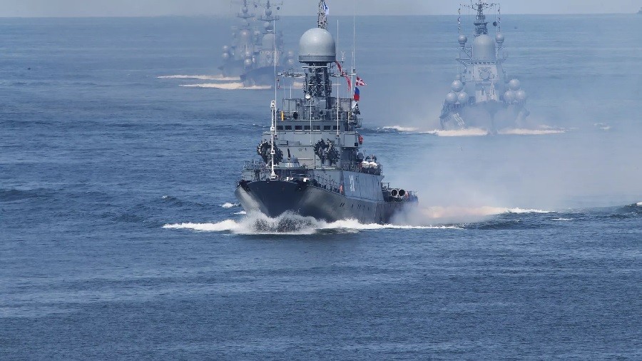 Nga dàn quân, chiến hạm và khí tài tiến hành hàng loạt cuộc tập trận. (Nguồn: Sputnik)