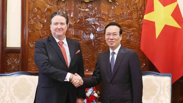 President Vo Van Thuong hosted US Ambassador to Vietnam Marc E. Knapper