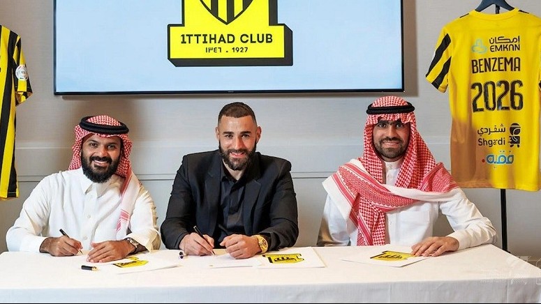 Bóng đá Saudi Arabia: CLB Al Ittihad ký 3 năm với Benzema và liên hệ N'Golo Kanté