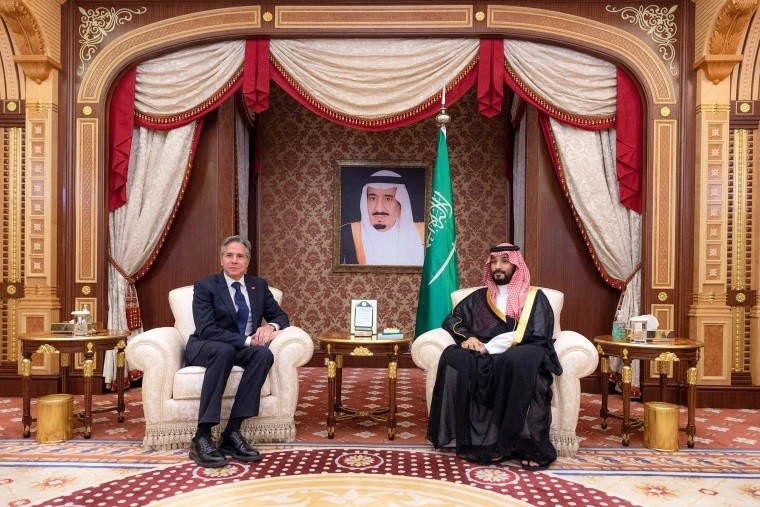 Mỹ nỗ lực hàn gắn quan hệ với Saudi Arabia, Ngoại trưởng Mỹ, Thái tử Saudi Arabia có cuộc thảo luận "thẳng thắn"