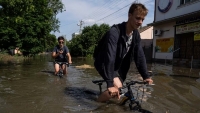 Vụ vỡ đập Kakhovka: Nước lũ ở Nova Kakhovka rút dần, tiết lộ số người mất tích
