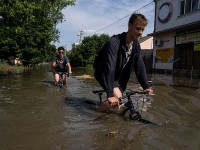 Vụ vỡ đập Kakhovka: Nước lũ ở Nova Kakhovka rút dần, tiết lộ số người mất tích