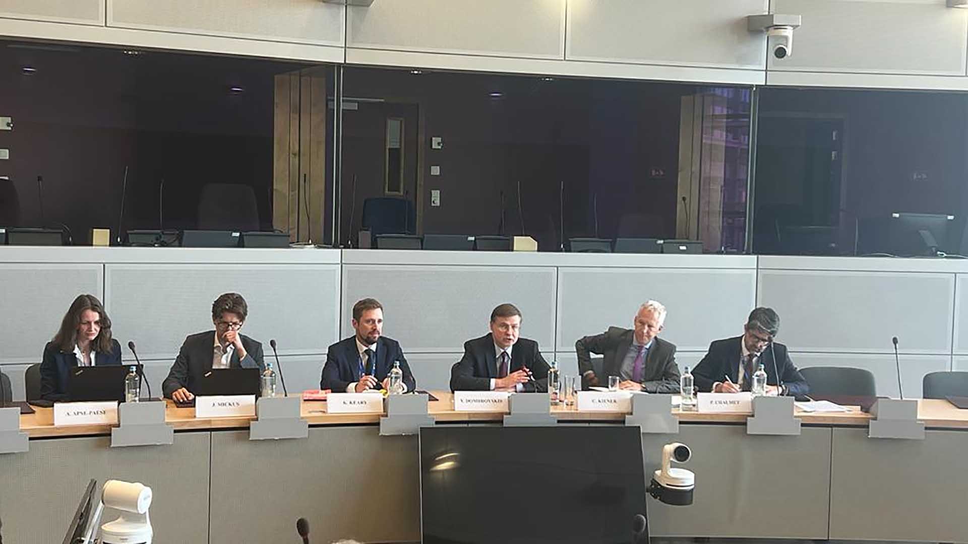 Ủy ban các nước ASEAN tại Brussels họp với Phó Chủ tịch Ủy ban châu Âu phụ trách Thương mại Valdis Dombrovski.