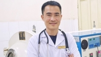 Bác sĩ Nguyễn Huy Hoàng: Đưa vaccine Covid-19 vào chương trình tiêm chủng mở rộng là cần thiết