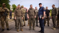 Vụ vỡ đập Kakhovka: Tổng thống Zelensky thân chinh đến thực địa; Nga tố cáo Ukraine ở Tòa công lý