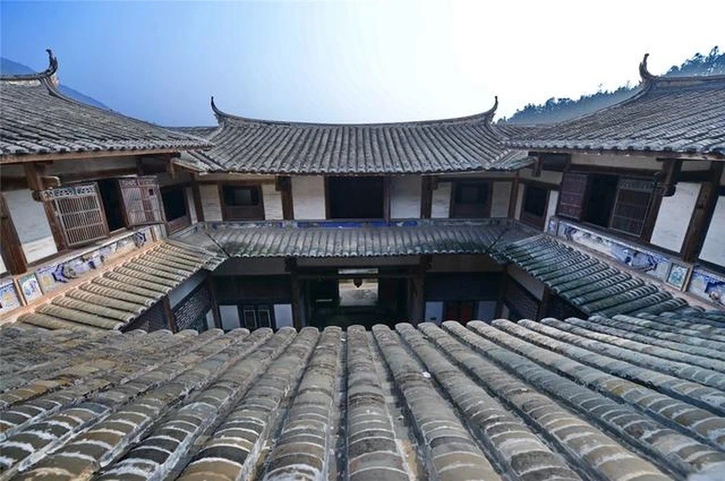 Trung Quốc: Khu nhà cổ 100 năm, xây trên đầm lầy nhưng vẫn vững chắc đến ngày nay