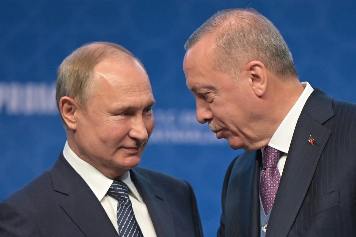 Nhờ ‘cuộc hôn nhân thực dụng’ Nga-Thổ Nhĩ Kỳ, ông Erdogan không ngại kinh tế bết bát?
