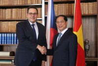 Bộ trưởng Ngoại giao Bùi Thanh Sơn thăm chính thức Cộng hòa Czech
