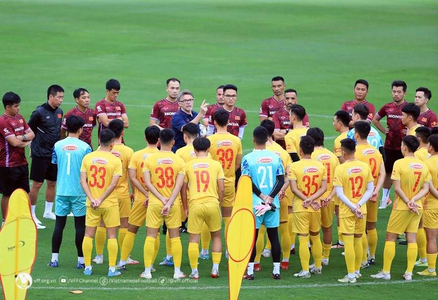 Bóng đá giao hữu: Danh sách 30 cầu thủ đội tuyển Việt Nam chuẩn bị cho trận đấu với Hong Kong (Trung Quốc)