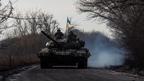 Tình hình Ukraine: Kiev chiếm cao điểm quanh Bakhmut, sa thải hàng loạt quan chức tuyển quân; quân đội Nga bị bao vây?