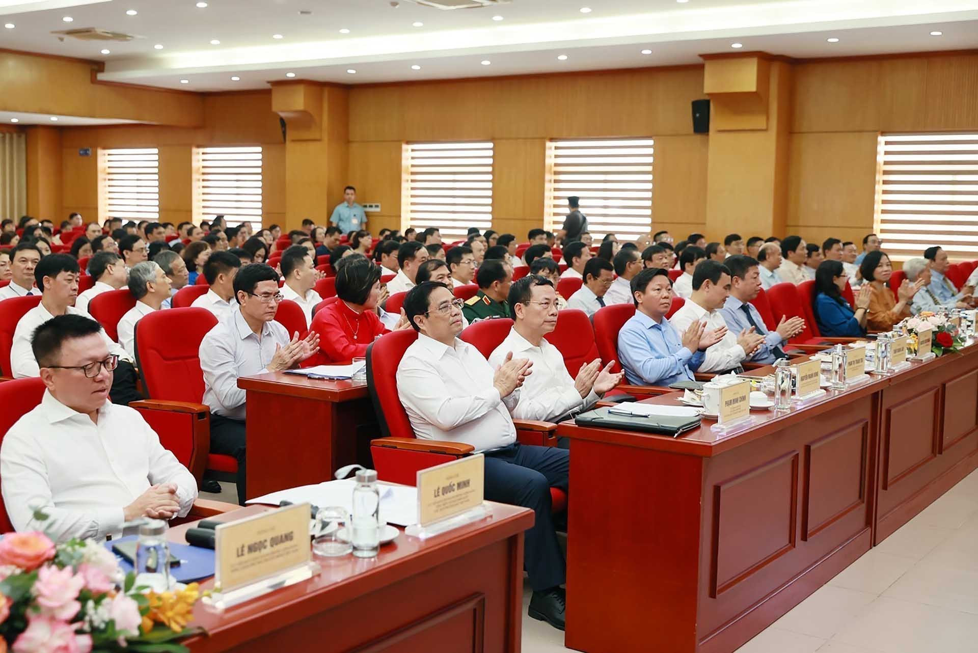 Thủ tướng Phạm Minh Chính và các đại biểu tham dự buổi làm việc với Hội Nhà báo Việt Nam. (Nguồn: TTXVN)
