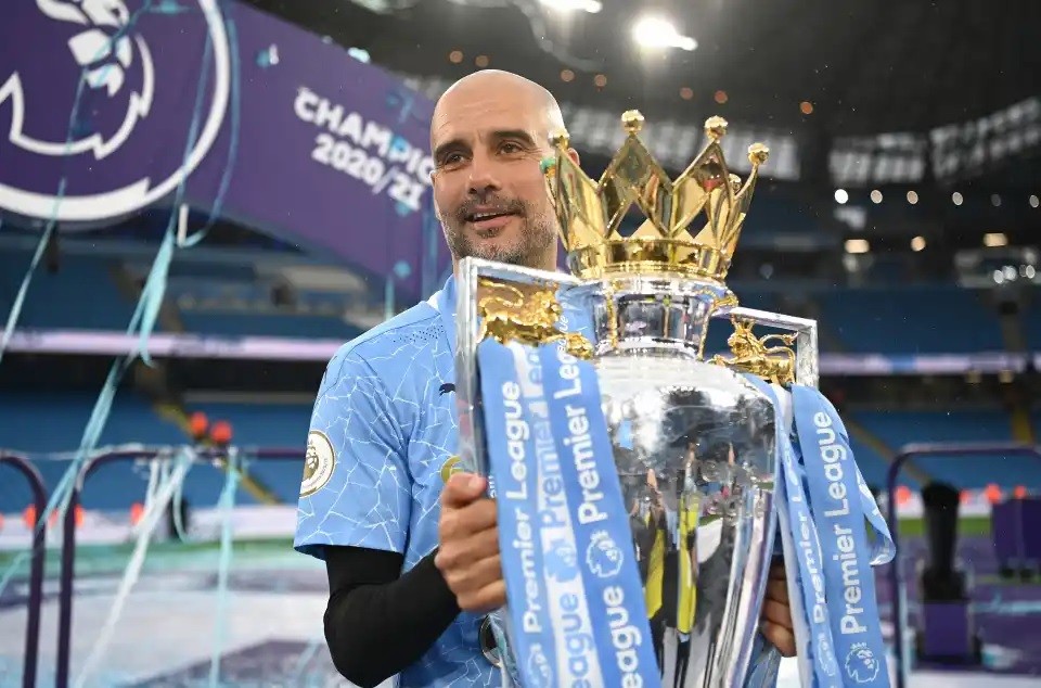 HLV Pep Guardiola dành tiền thưởng vô địch Ngoại hạng Anh tặng cho những nhân viên Man City