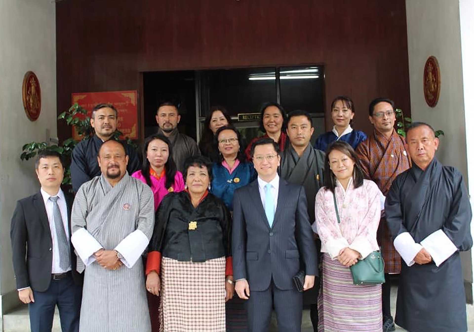 Đại sứ Nguyễn Thanh Hải gặp Phòng Thương mại và Công nghiệp Bhutan.