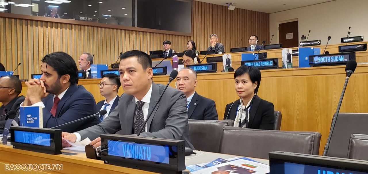 Đại sứ Đặng Hoàng Giang, Trưởng phái đoàn thường trực Việt Nam tại Liên hợp quốc, Trưởng đoàn Việt Nam tham dự Hội nghị.