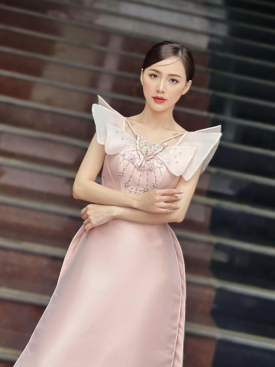 Diễn viên Minh Thu phim Nơi giấc mơ tìm về