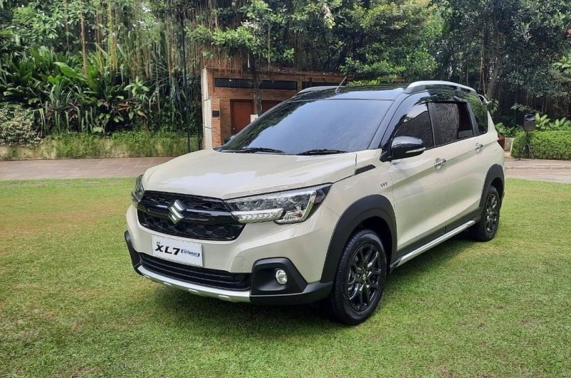Cận cảnh Suzuki XL7 Hybrid 2023 vừa ra mắt tại Đông Nam Á