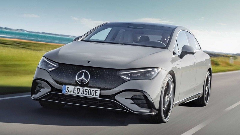 Mercedes-Benz triệu hồi hơn 8.000 chiếc EQS và EQE tại Mỹ.