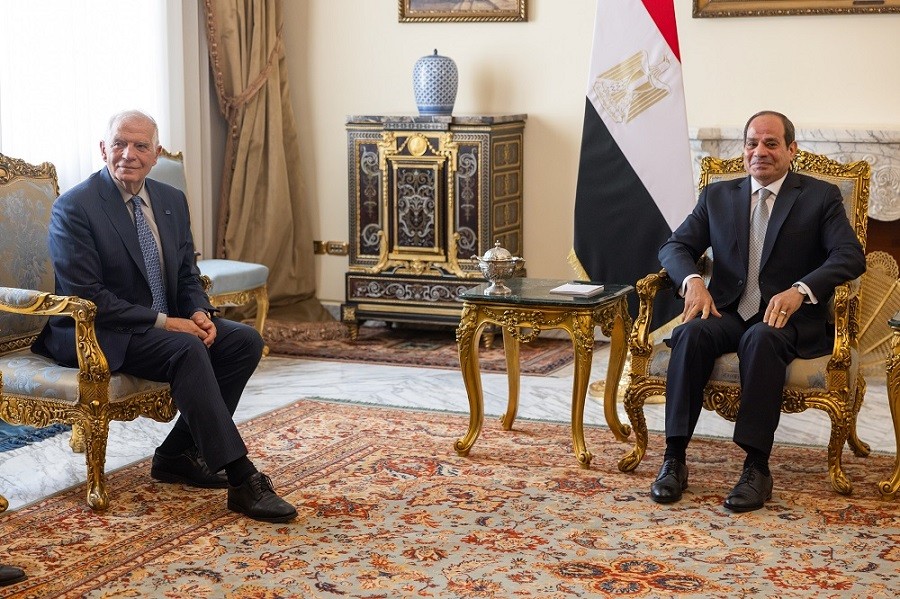 (06.20) Cao ủy EU về chính sách an ninh và đối ngoại Josep Borrell gặp Tổng thống Ai Cập Abdel Fattah el-Sisi ngày 19.6 tại Cairo, Ai Cập. (Nguồn EC)