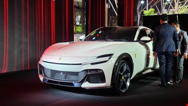 Cận cảnh siêu SUV Ferrari Purosangue ra mắt tại Việt Nam, giá gần 40 tỷ đồng