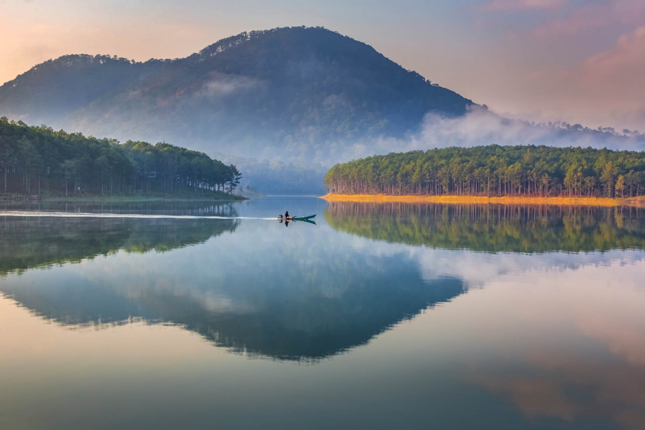 Tuyen Lam Lake