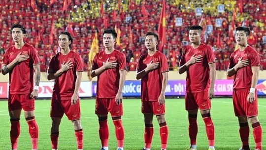 Đội tuyển Việt Nam thắng tuyển Syria, HLV Troussier hài lòng, Quang Hải cảm ơn người hâm mộ