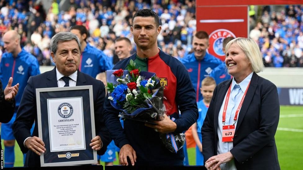 Cristiano Ronaldo reached 200 goals for the national team, receiving a Guinness record