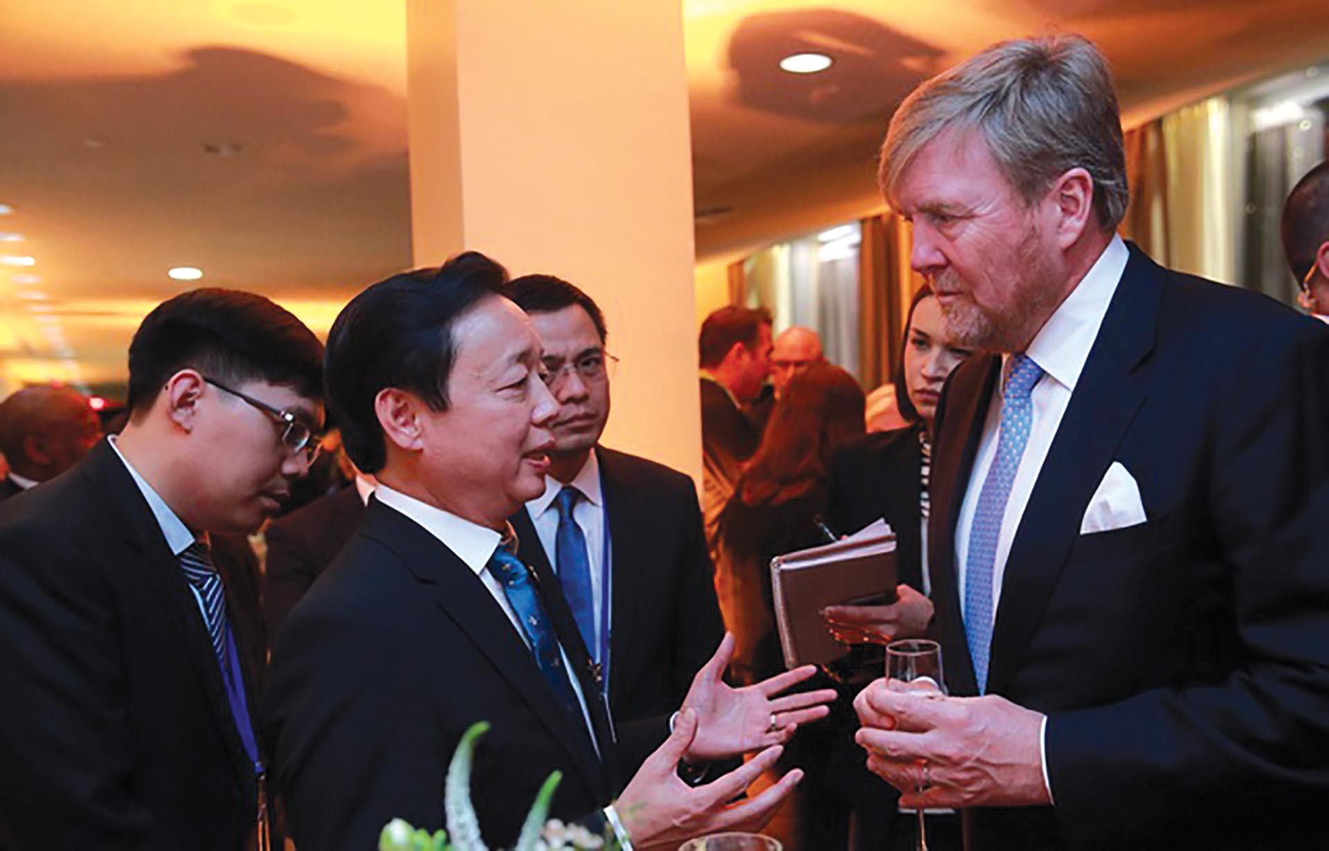 Đại sứ Phạm Việt Anh: Thông điệp thích ứng với biến đổi khí hậu trong chuyến công tác Hà Lan của Phó Thủ tướng Trần Hồng Hà