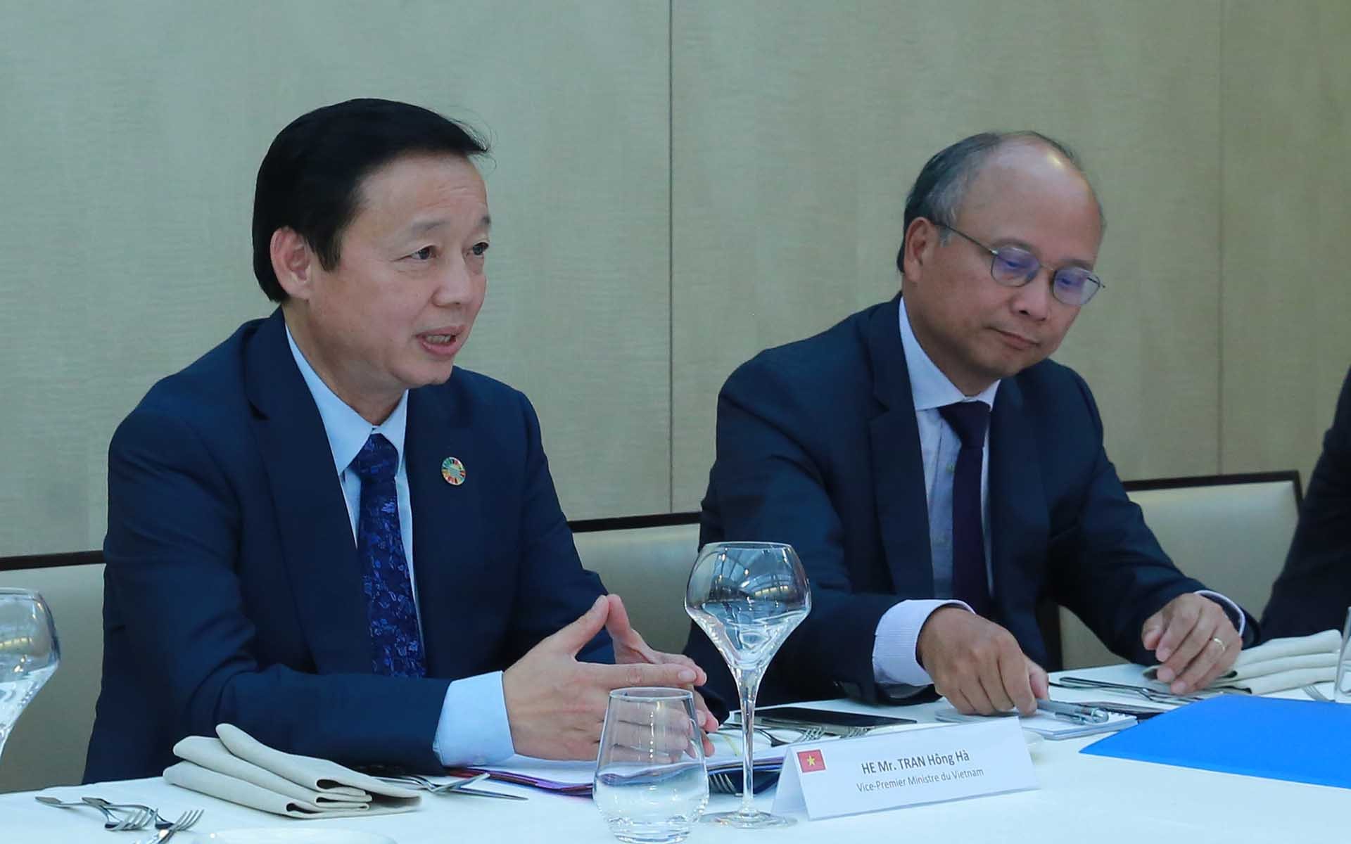 Phó Thủ tướng Chính phủ Trần Hồng Hà đề nghị AFD tiếp tục hỗ trợ, thúc đẩy hợp tác với Việt Nam trong các dự án giảm phát thải nhà kính, chống biến đổi khí hậu.