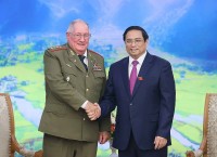 Thủ tướng Phạm Minh Chính tiếp Bộ trưởng Bộ các lực lượng vũ trang cách mạng Cuba