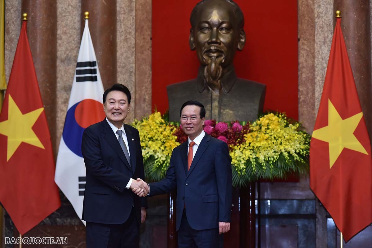 Official welcome ceremony held for RoK's President in Hanoi