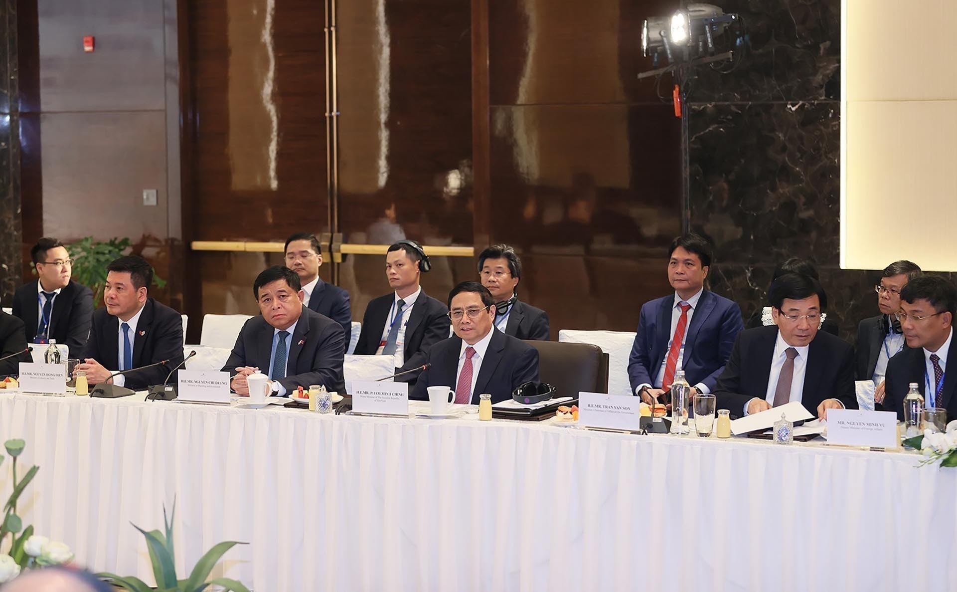 Thủ tướng Phạm Minh Chính và Tổng thống Yoon Suk Yeol tham dự Diễn đàn Doanh nghiệp Việt Nam-Hàn Quốc