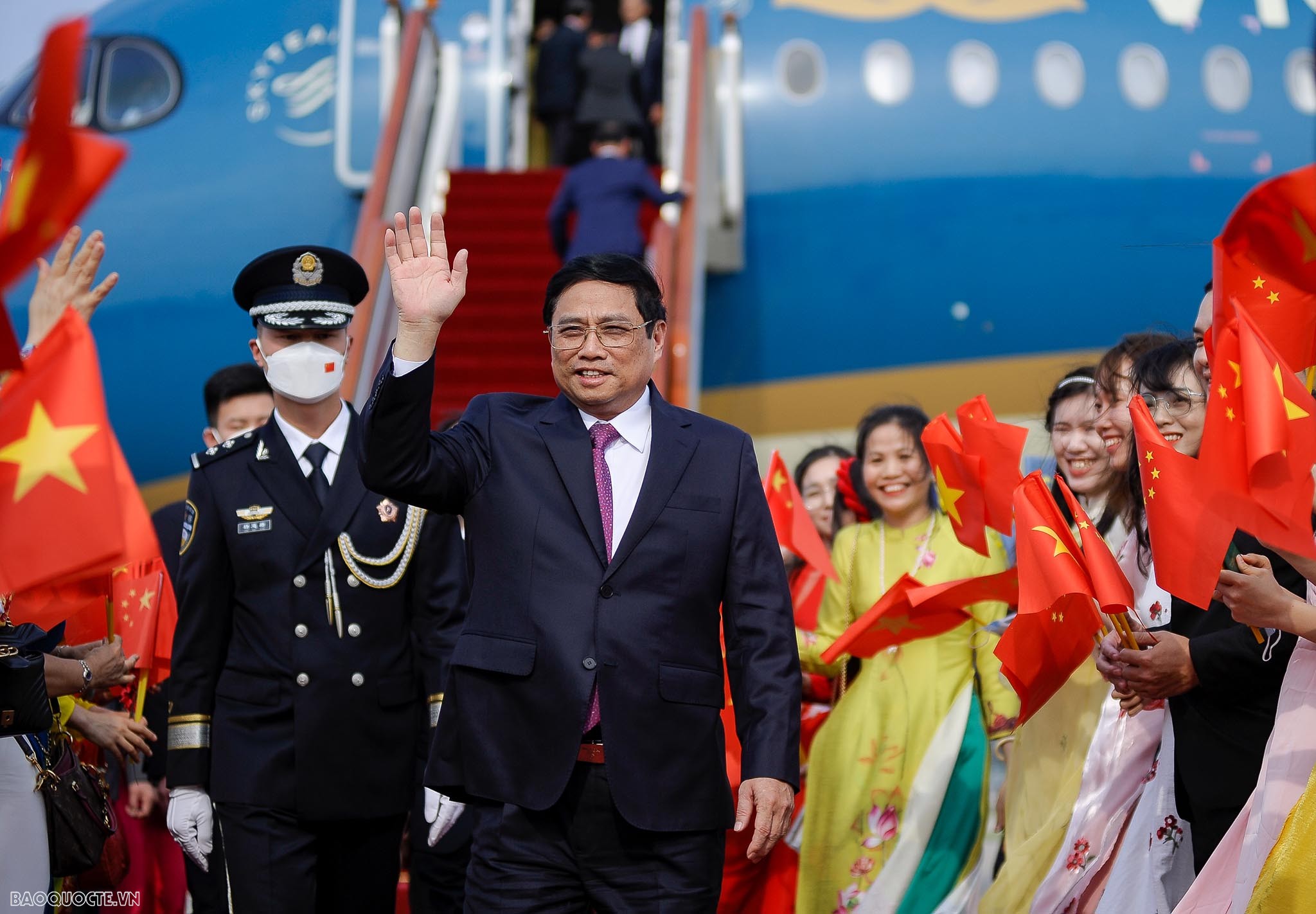 Prime Minister Pham Minh Chinh arrives in Beijing, starts official visit to China