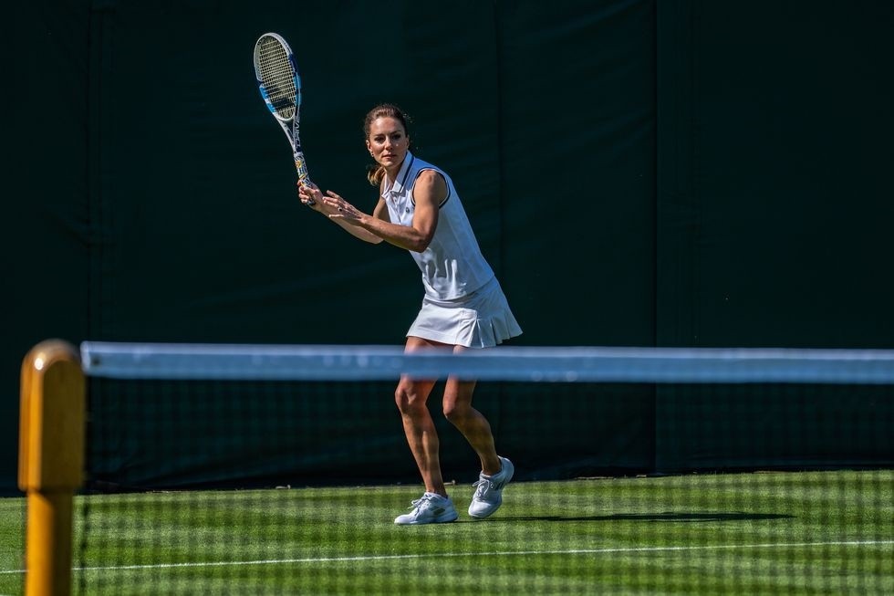 Wimbledon 2023: Kate Middleton hợp tác với Roger Federer chào đón tình nguyện viên