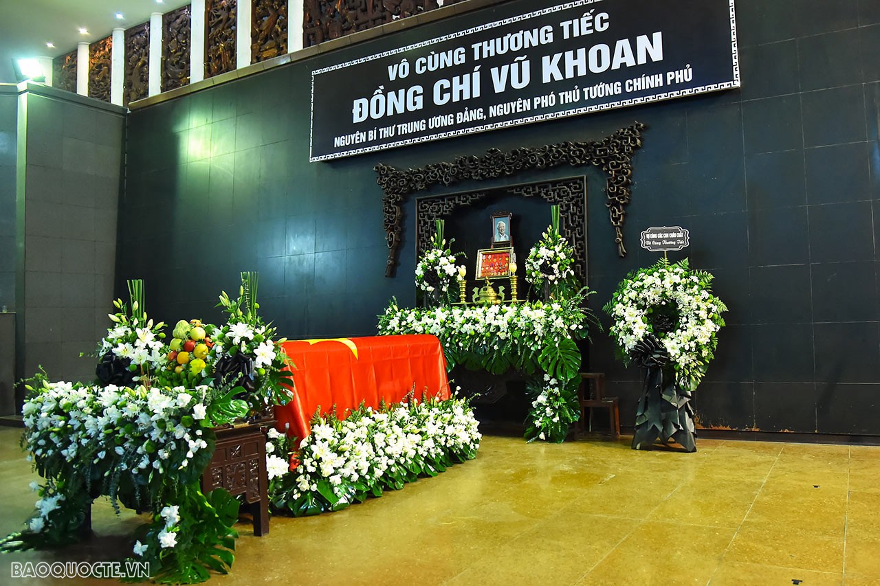 State-level funeral held for former Deputy Prime Minister Vu Khoan State-level funeral held for former Deputy Prime Minister Vu Khoan