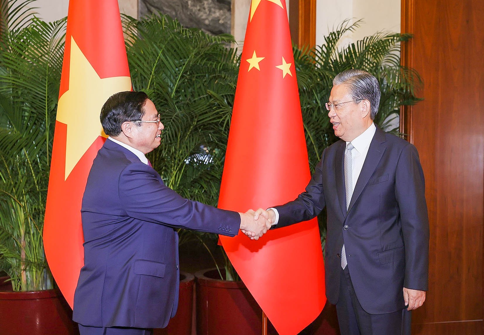 Thủ tướng hội kiến Uỷ viên trưởng Nhân đại toàn quốc Triệu Lạc Tế