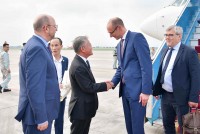 Chủ tịch Hội đồng Quốc gia Thụy Sỹ đến Hà Nội, bắt đầu thăm chính thức Việt Nam