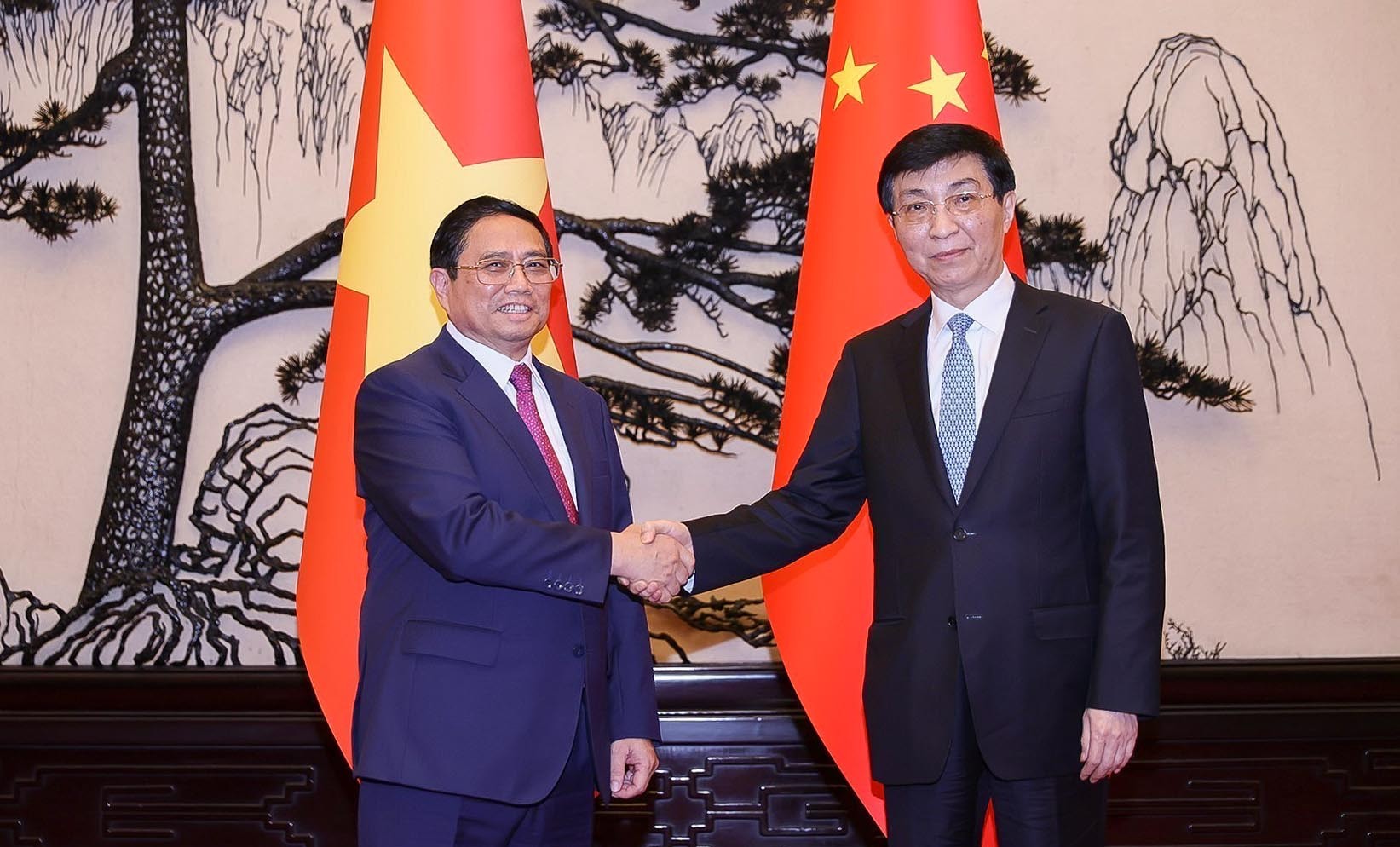 Tăng cường, mở rộng hợp tác giao lưu nhân dân, địa phương Việt Nam-Trung Quốc