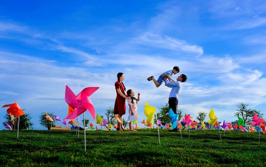 Vietnam Family Day: Peaceful family - happy society