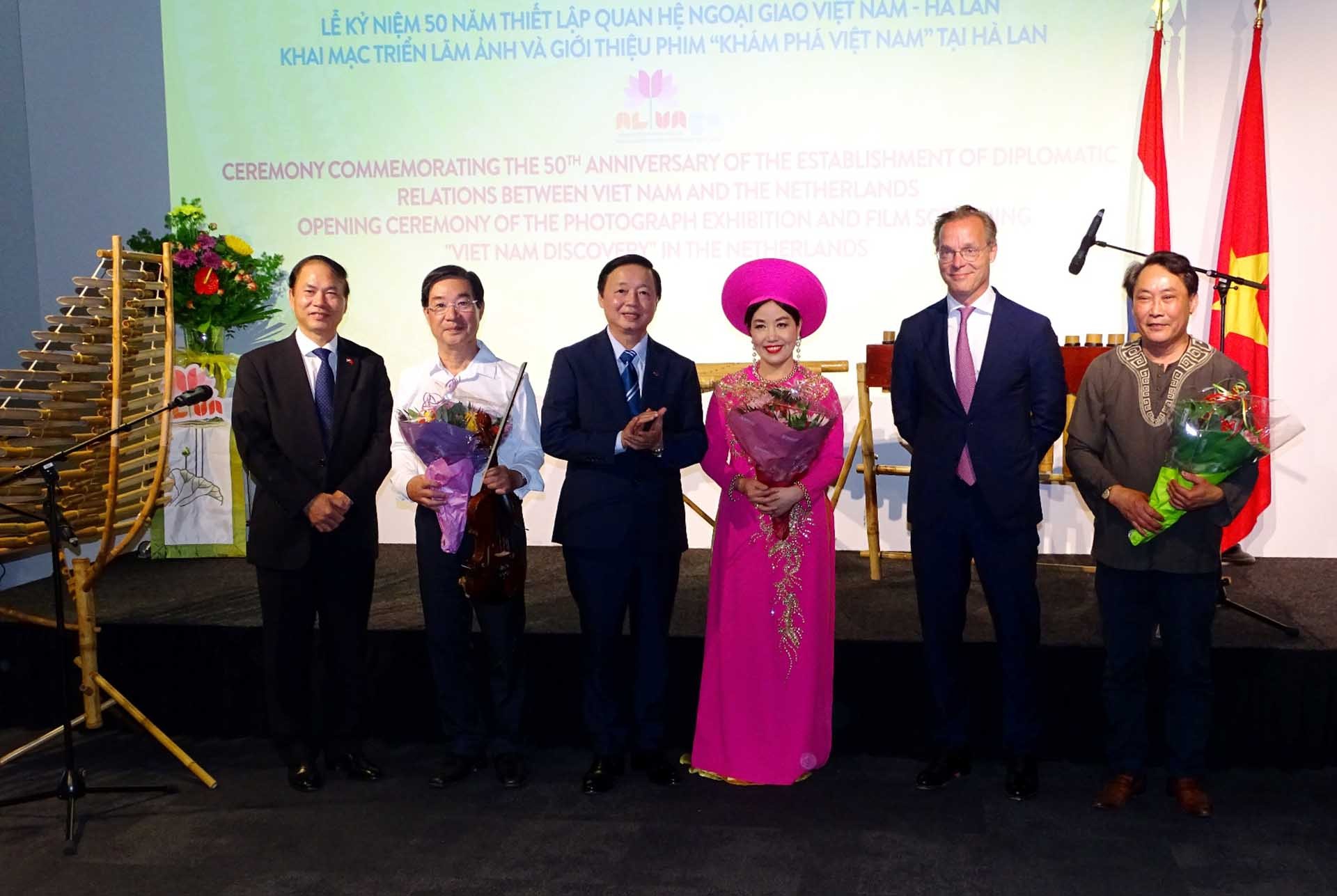 Kỷ niệm 50 năm thiết lập quan hệ ngoại giao Việt Nam-Hà Lan tại The Hague