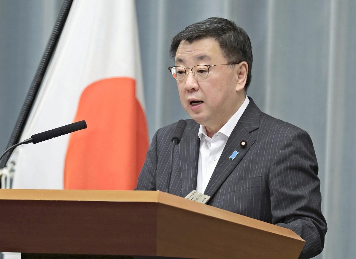 (06.29) Chánh Văn phòng Nội các Nhật Bản Matsuno Hirokazu thúc giục Triều Tiên sớm nhất trí tổ chức thượng đỉnh song phương. (Nguồn: Yomiuri Shimbun)