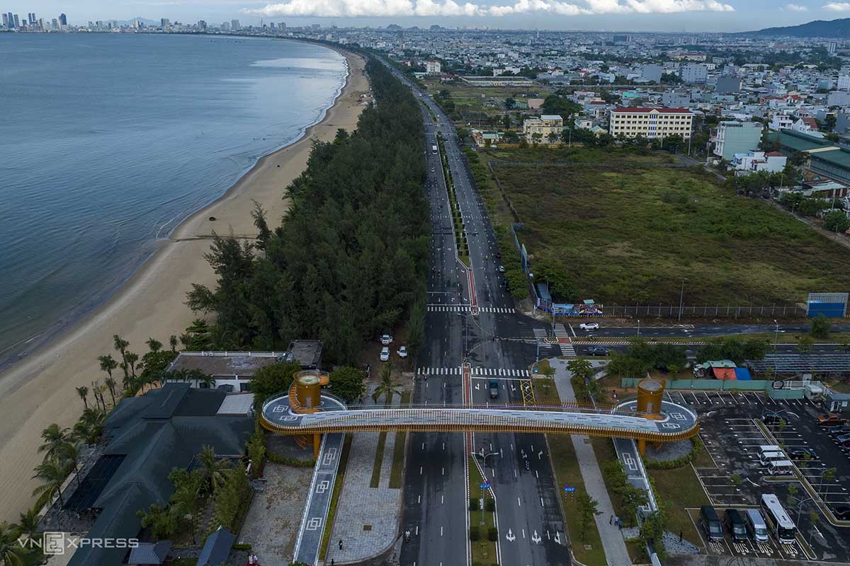 Japan-style pedestrian bridge inaugurated in Da Nang city