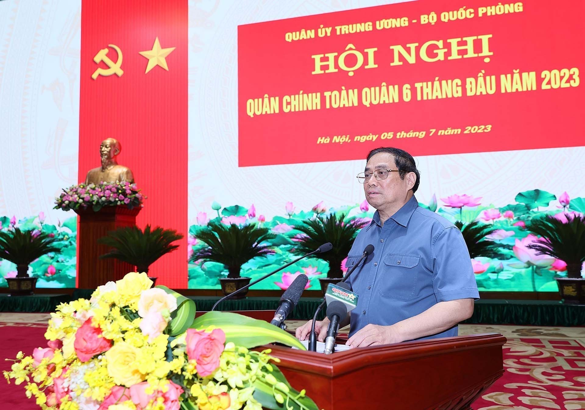 Thủ tướng Phạm Minh Chính phát biểu chỉ đạo tại Hội nghị Quân chính toàn quân. (Nguồn: TTXVN)