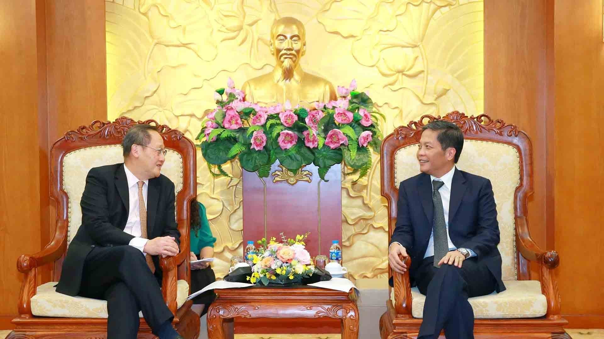 Hợp tác kinh tế là điểm sáng tiêu biểu trong quan hệ Việt Nam-Singapore