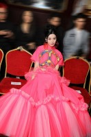 Phạm Băng Băng chọn đầm hồng rực rỡ dự show thời trang tại Pháp
