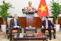 Pháp sẽ tích cực hỗ trợ Việt Nam trong phát triển năng lượng tái tạo