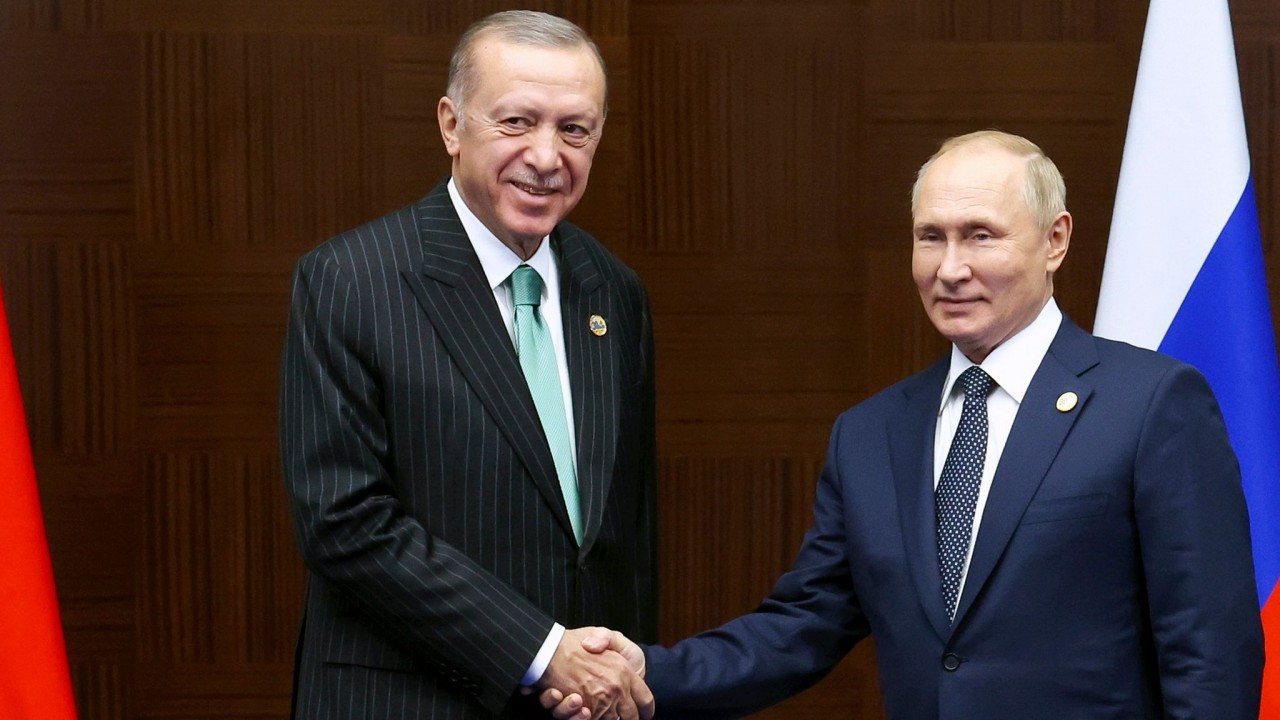 Tổng thống Thổ Nhĩ Kỳ Recep Tayyip Erdogan và Tổng thống Nga Vladimir Putin tại cuộc gặp ở Kazakhstan vào năm ngoái. (Nguồn: Reuters)