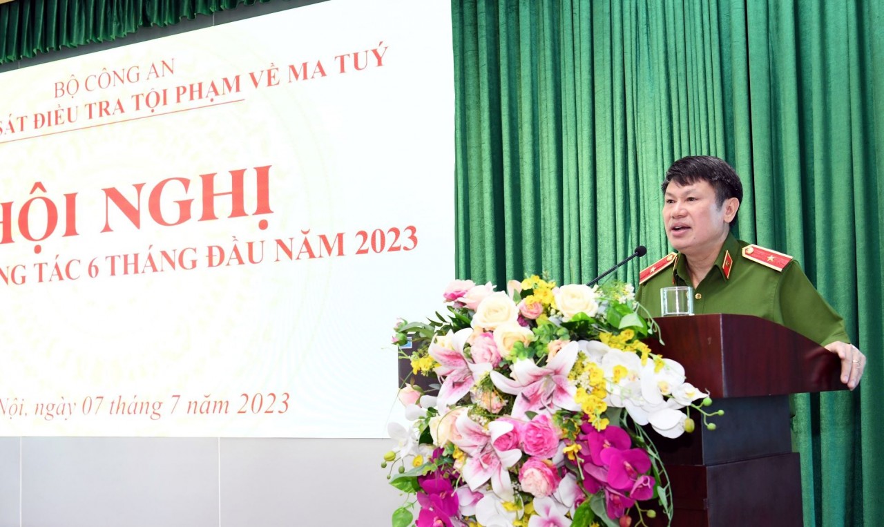 Cục trưởng Cục Cảnh sát điều tra tội phạm về ma túy, Thiếu tướng Nguyễn Văn Viện phát biểu tại Hội nghị.